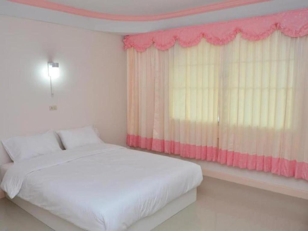 Wiangphumin Hotel Нан Екстериор снимка